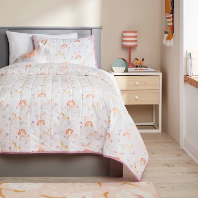 Kids' Quilt Unicorn Light Purple - Pillowfort™ 1 Kids' Quilt Unicorn Light Purple - Pillowfort™