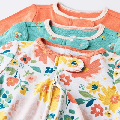 Baby Girls' Layette Garden Gifting Bundle - Cloud Island™ Floral 3 Baby Girls' Layette Garden Gifting Bundle - Cloud Island™ Floral - Image 3