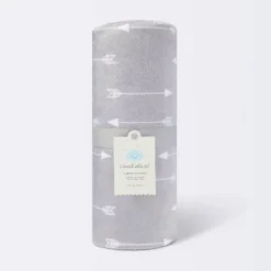 Plush Velboa Baby Blanket Arrows - Cloud Island™ Gray -Selected Baby Products Store GUEST 4c858ce8 bd80 4e1a aa02 f98ff2e5ca06
